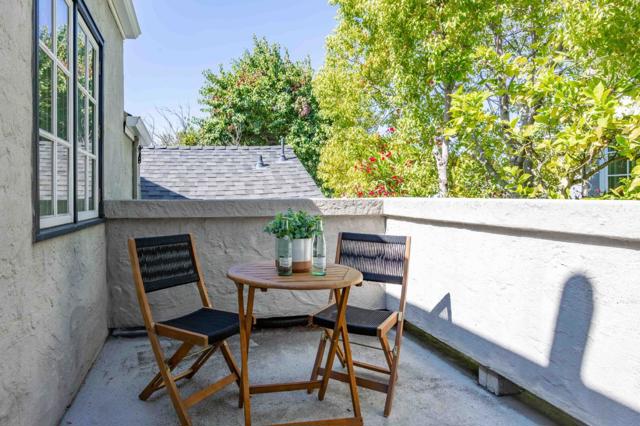 1641 Portola Avenue, Palo Alto CA: https://media.crmls.org/mediaz/013db79e-3b62-479e-9d1d-27fd4d4a623c.jpg