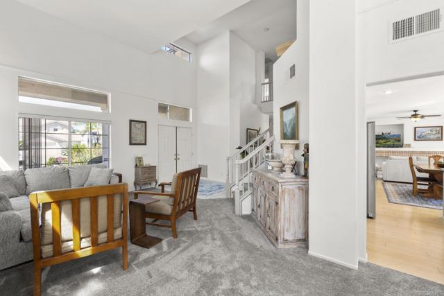 Detail Gallery Image 8 of 45 For 32147 Corte Florecita, Temecula,  CA 92592 - 5 Beds | 3 Baths