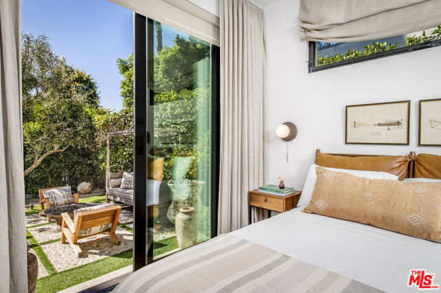 518 Huntley Drive, West Hollywood CA: https://media.crmls.org/mediaz/013dcb49-76d9-4875-a421-d3e7ad7cbaf6.jpg