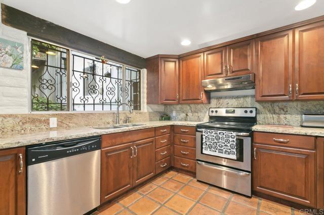 Image 33 of 71 For 6036 Rainbow Heights Road