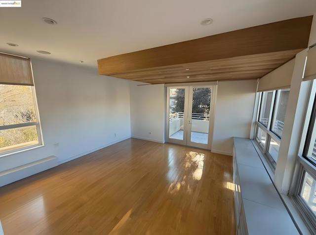 4000 Manzana Lane, Palo Alto CA: https://media.crmls.org/mediaz/013f4c0a-ac3e-465d-8799-79ef9db4ea3e.jpg