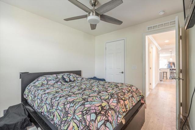 3015 E Bayshore Road, Redwood City CA: https://media.crmls.org/mediaz/0141caa2-8daf-4468-9ebe-15019c785460.jpg