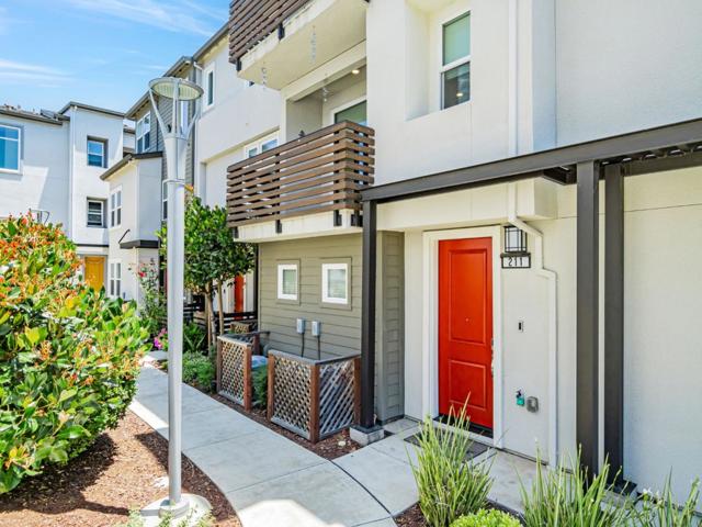 211 Spire, Fremont CA: https://media.crmls.org/mediaz/0141ec6e-a41d-4107-be34-4412b2c88b64.jpg