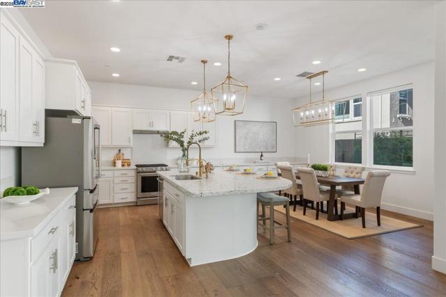4058 Chalk Hill Way, Dublin CA: https://media.crmls.org/mediaz/0142c13c-1686-4b16-9e6e-ac8bbce9125b.jpg