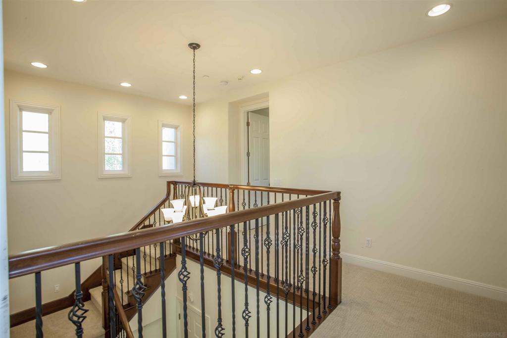 MLS #250040381SD image #30