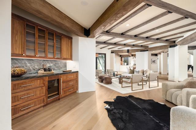 6449 Las Colinas, Rancho Santa Fe CA: https://media.crmls.org/mediaz/0142ed7e-8cdc-44c7-9994-dbcf05fefd2e.jpg
