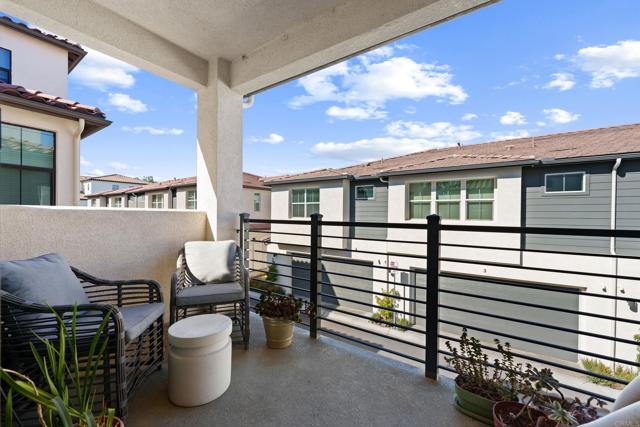 Detail Gallery Image 22 of 44 For 13085 Olympus Cir #1,  Poway,  CA 92064 - 3 Beds | 2/1 Baths