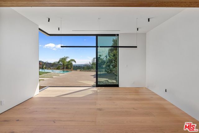 Drew Fenton | 2501 Banyan Drive Los Angeles CA | MLS: 7450499 Drew Fenton | 2501 Banyan Drive Los Angeles CA | MLS: 7450499