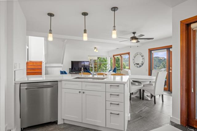 Detail Gallery Image 26 of 40 For 629 Camino Ynez, Solana Beach,  CA 92075 - 4 Beds | 3 Baths