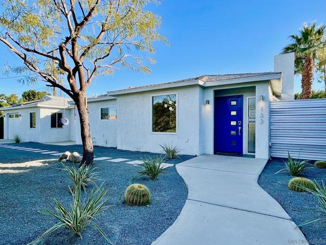 133 W San Carlos Road, Palm Springs CA: https://media.crmls.org/mediaz/0148d287-daf8-4e1a-81fe-84d5abf408ea.jpg