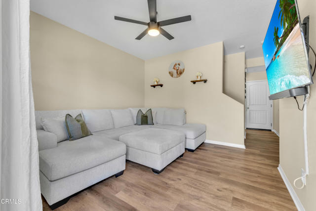 Detail Gallery Image 5 of 33 For 423 Green River St, Oxnard,  CA 93036 - 3 Beds | 2/1 Baths