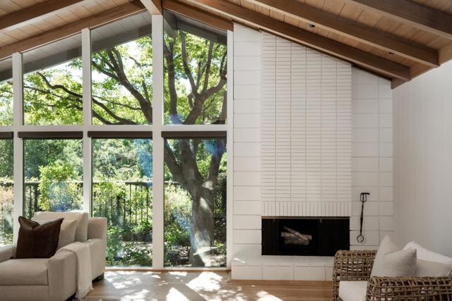 23480 Ravensbury Avenue, Los Altos Hills CA: https://media.crmls.org/mediaz/01490198-ed51-4c46-b758-fc055c6aa57f.jpg