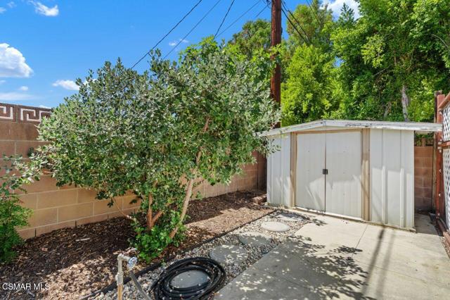 7427 Sausalito Avenue, West Hills CA: https://media.crmls.org/mediaz/01497363-8036-4355-80fc-72e128b20c58.jpg