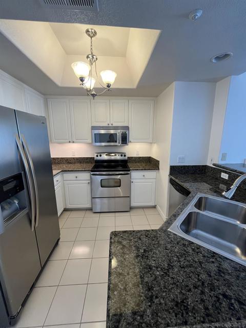 9263 Regents Rd., La Jolla CA: https://media.crmls.org/mediaz/0149845e-8181-49a6-a3cd-75fb1ec1e6e2.jpg