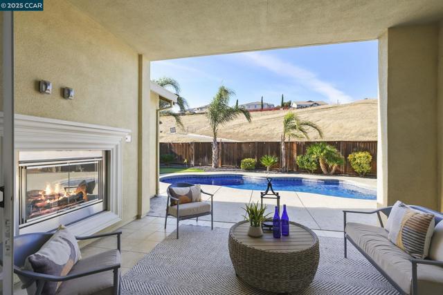 2968 Alves Ranch Rd, Pittsburg CA: https://media.crmls.org/mediaz/014a0696-12ce-4c7e-8361-287a99da0ca2.jpg