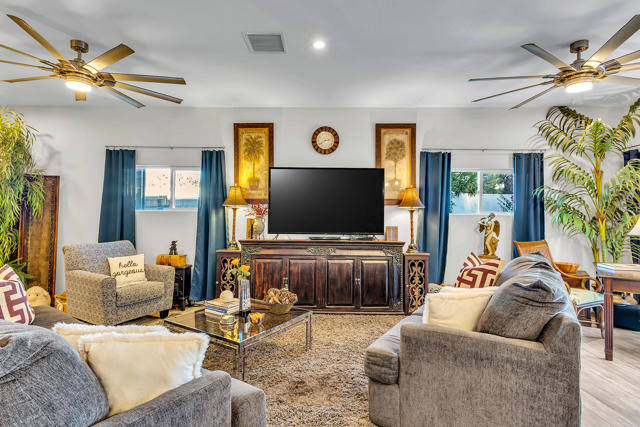 527 Jade Lane, Palm Springs CA: https://media.crmls.org/mediaz/014aa256-bf85-40b1-9fc6-b851aef8bf34.jpg