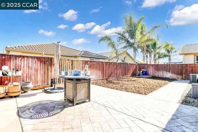 9956 Pyramid, Discovery Bay CA: https://media.crmls.org/mediaz/014b1e95-95cc-4ca3-9684-c81c681d38cd.jpg