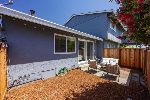 1026 Suzanne Court, Half Moon Bay CA: https://media.crmls.org/mediaz/014c4b51-25ea-41a8-91bd-e7d67d093341.jpg
