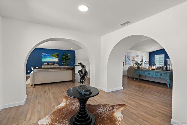34020 Madera De Playa, Temecula CA: https://media.crmls.org/mediaz/014c640d-0bca-43fd-ad12-ea98d138dd7d.jpg