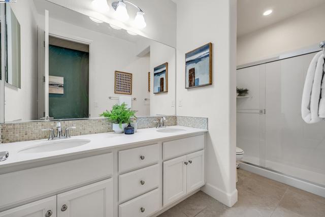 4650 Martha Ave, Tracy CA: https://media.crmls.org/mediaz/014c7060-4c15-4a06-a56d-f894c60d0eda.jpg