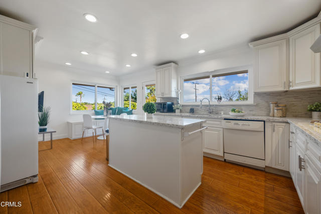 2166 Gardi Street, Bradbury CA: https://media.crmls.org/mediaz/014cb1d7-44ee-4c0f-bbe6-7a617ac79ffd.jpg