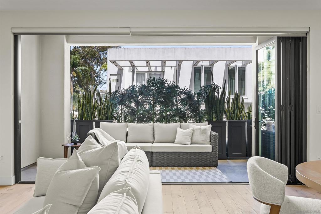 2665 5th Avenue - photo 4
