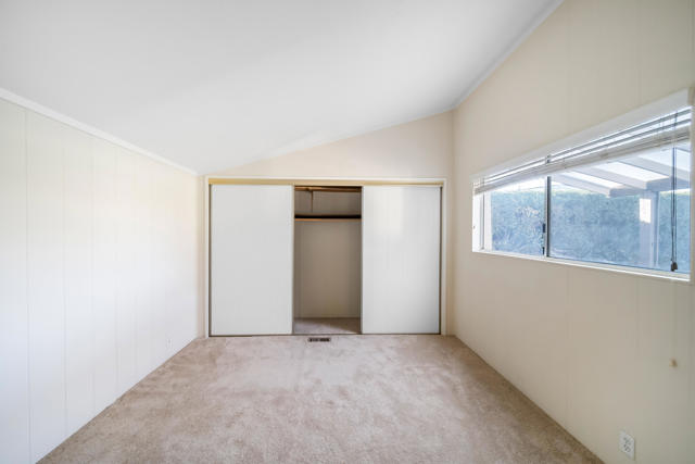 33440 Carlsbad Circle, Thousand Palms CA: https://media.crmls.org/mediaz/014fabd8-5a5a-41f8-8682-7415942d3906.jpg