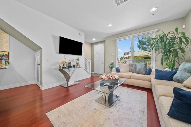 Detail Gallery Image 7 of 34 For 5512 Santa Alicia, San Diego,  CA 92154 - 3 Beds | 2 Baths