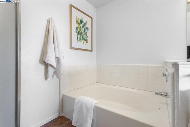 21103 Gary Dr, Hayward CA: https://media.crmls.org/mediaz/01506db8-d7ff-4cad-a855-304f2079b7de.jpg