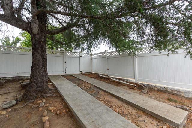 874 Hacienda Drive, El Cajon CA: https://media.crmls.org/mediaz/0150d3a8-ddb3-47aa-9c6b-274130d5033c.jpg