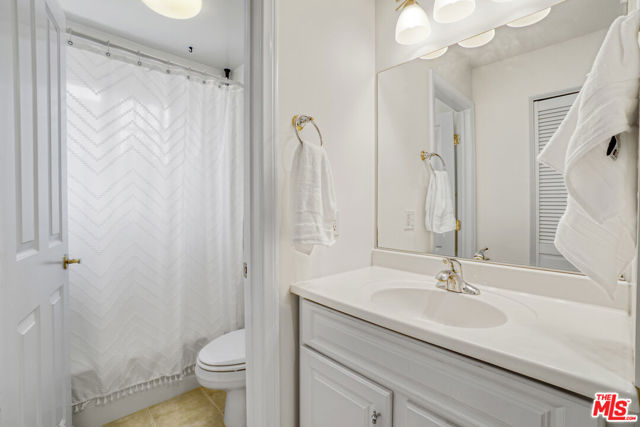 10943 Barman Avenue, Culver City CA: https://media.crmls.org/mediaz/0150f01e-56ce-4001-9035-ca38f8bff4c4.jpg