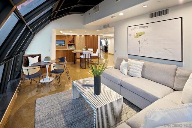 100 Harbor Dr, San Diego CA: https://media.crmls.org/mediaz/01510d73-8b72-4de2-8836-866c211a4bd8.jpg