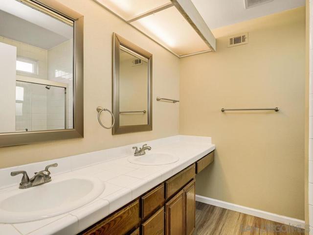 9555 Via Pereza, San Diego CA: https://media.crmls.org/mediaz/015253a7-4180-4f17-a126-dbf778b128c4.jpg