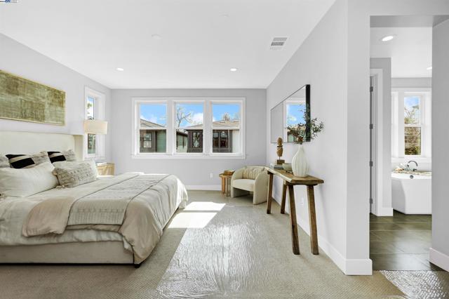 257 Haleena Place, Walnut Creek CA: https://media.crmls.org/mediaz/0152b370-e8a3-44b8-b709-e342084f1165.jpg