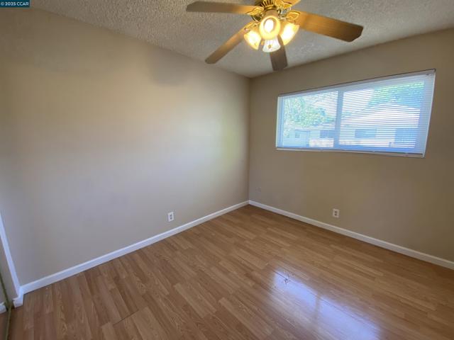 2118 Peppertree Way, Antioch CA: https://media.crmls.org/mediaz/0153e6bb-f7ae-4b99-b121-7ea7a55748bf.jpg