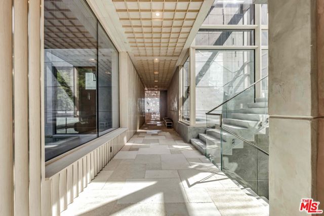 11824 Ellice Street, Malibu CA: https://media.crmls.org/mediaz/0155118a-10b8-43f3-8a47-7010e3fc1c60.jpg