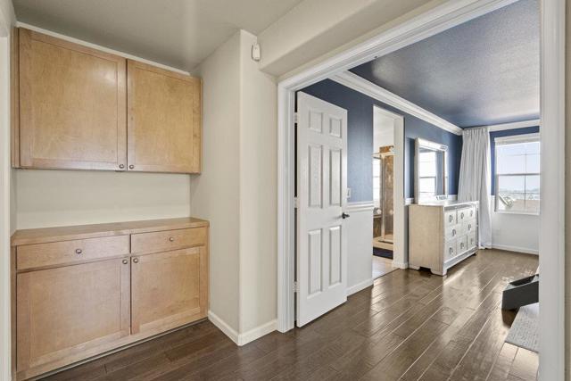 978 Martin Trail, Daly City CA: https://media.crmls.org/mediaz/01557215-d804-41e2-bd00-aa28e5330a39.jpg