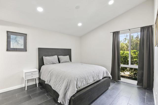 Detail Gallery Image 22 of 32 For 9452 Larrabee Ave, San Diego,  CA 92123 - 4 Beds | 3 Baths