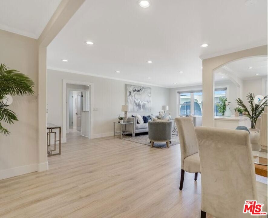 11670 W Sunset Boulevard #307