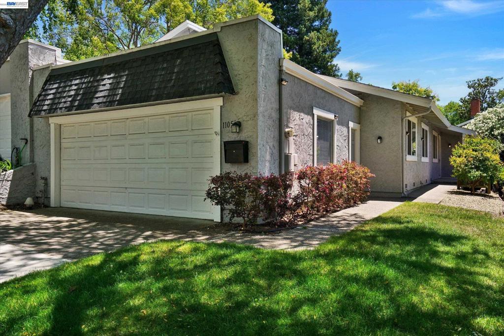 1105 Glengarry Ln