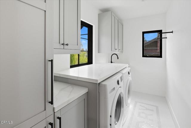 Detail Gallery Image 45 of 76 For 1329 Campbell St, Glendale,  CA 91207 - 4 Beds | 6 Baths