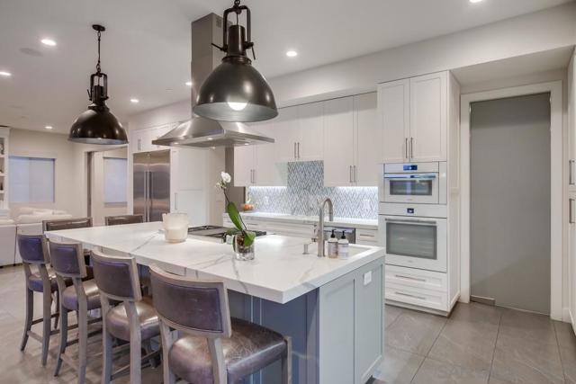 2885 Gate Three Place, Chula Vista CA: https://media.crmls.org/mediaz/015849ac-8390-4192-86d1-a54ef8613b35.jpg