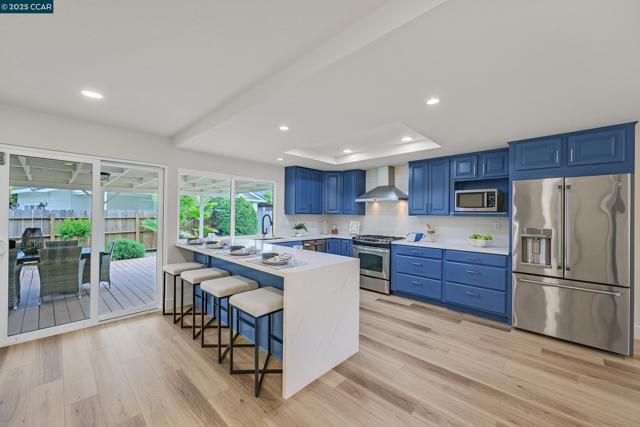 2043 Gill Port Ln, Walnut Creek CA: https://media.crmls.org/mediaz/0159ba1b-c205-488b-b5f4-06764dd833ff.jpg