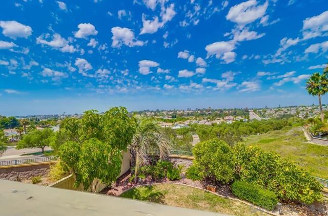 1765 Via Capri, Chula Vista CA: https://media.crmls.org/mediaz/015b3d71-4e7d-45e5-82f6-0ff216fcf57e.jpg