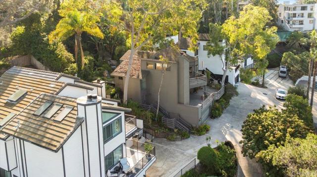 Detail Gallery Image 3 of 75 For 2871 Brant St, San Diego,  CA 92103 - 3 Beds | 3/1 Baths