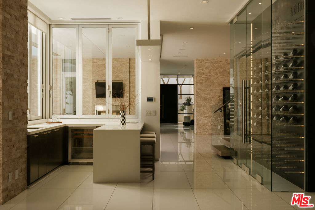 MLS #26872385 image #9