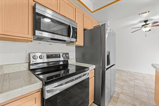 Image 16 of 23 For 1376 Ivy Street