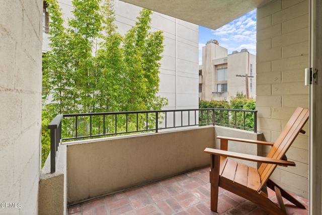 Detail Gallery Image 43 of 50 For 1300 Midvale Ave #407,  Los Angeles,  CA 90024 - 2 Beds | 2 Baths