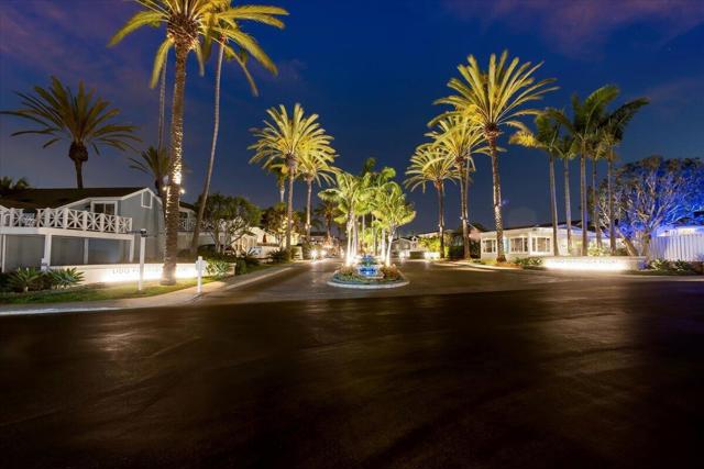 37 El Paseo Street, Newport Beach CA: https://media.crmls.org/mediaz/015e08f4-be4c-4e34-9259-fe403a27f264.jpg