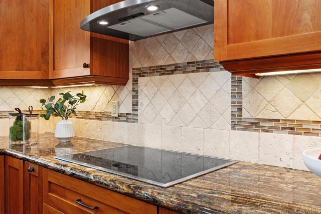 Detail Gallery Image 13 of 48 For 1634 Cottage Glen Ct, Encinitas,  CA 92024 - 4 Beds | 3 Baths